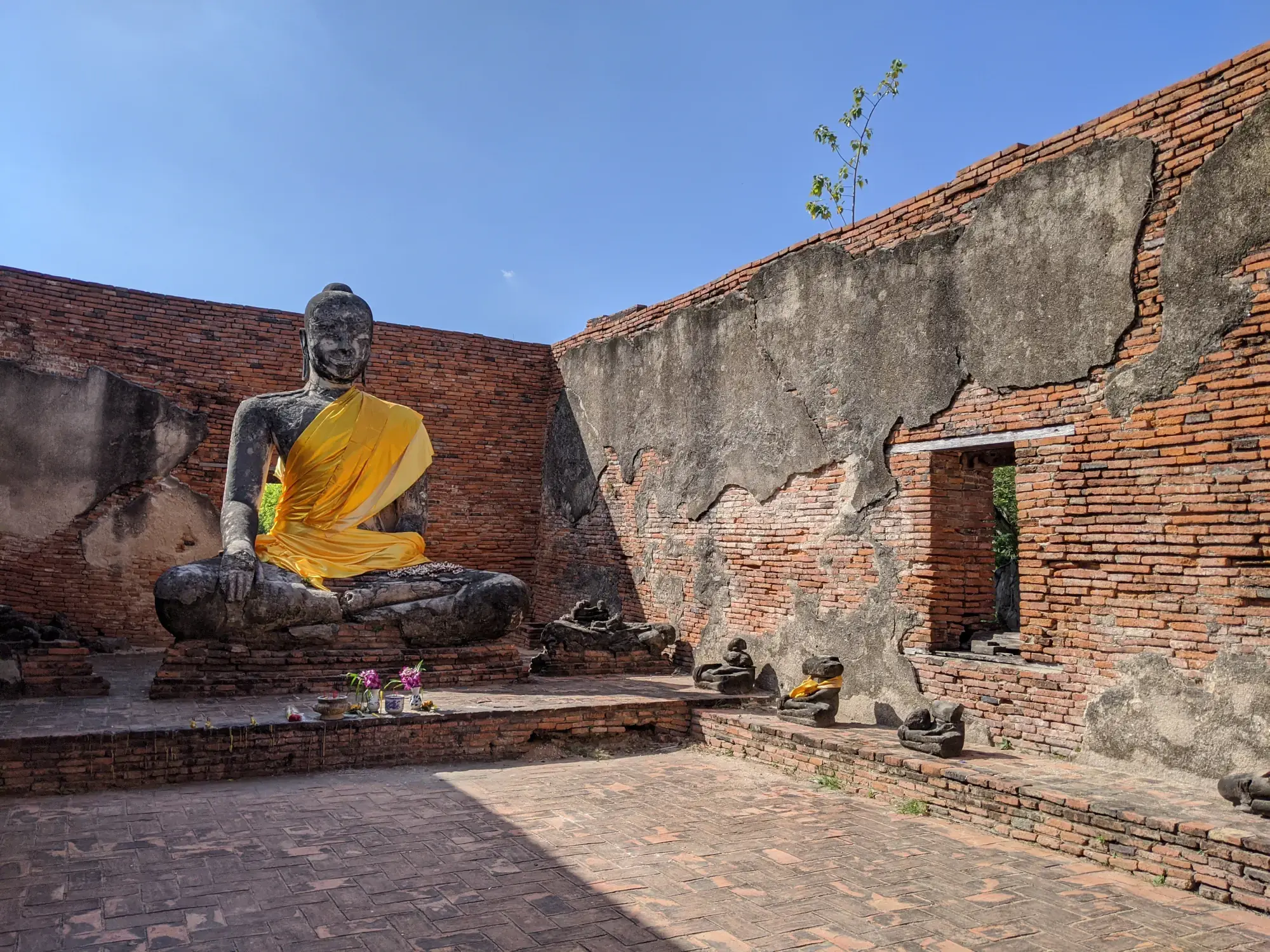 Wat Wora Chet Tha Ram