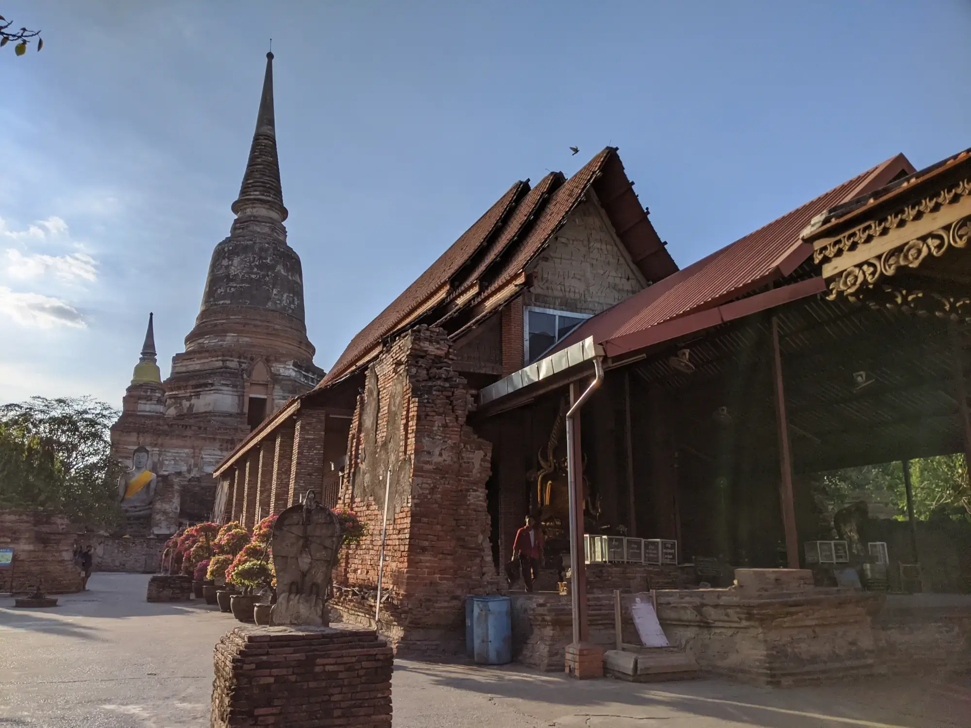 Wat Yai Chai Mongkhon