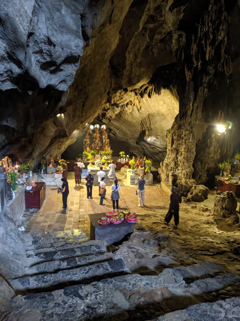 Huong Tich Cave