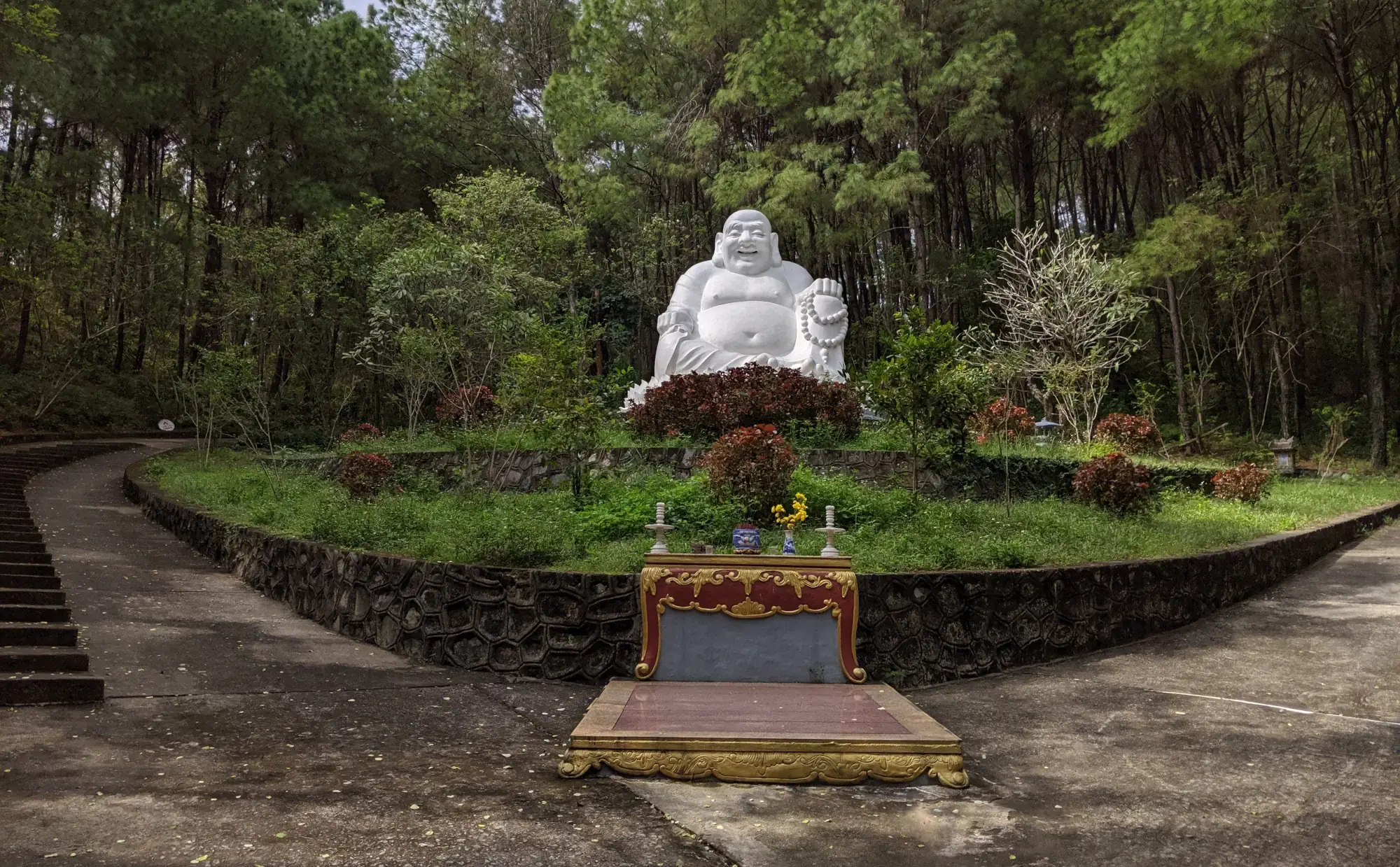 Huyen Tran Cultural Center