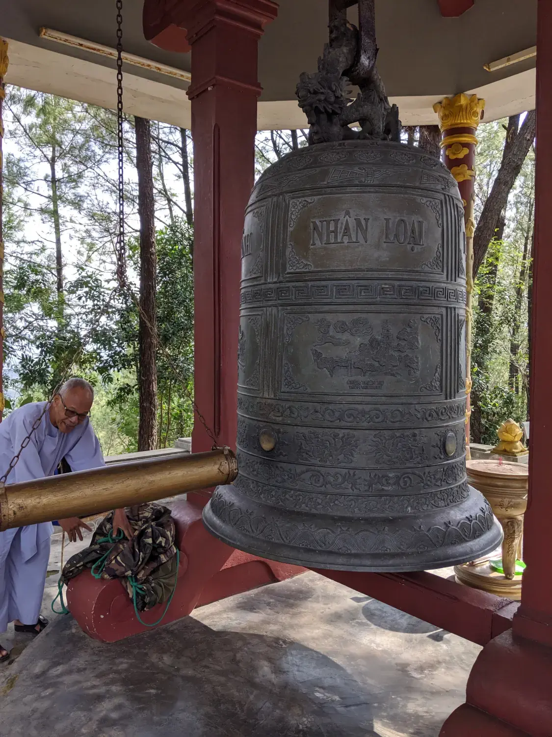 Huyen Tran Cultural Center