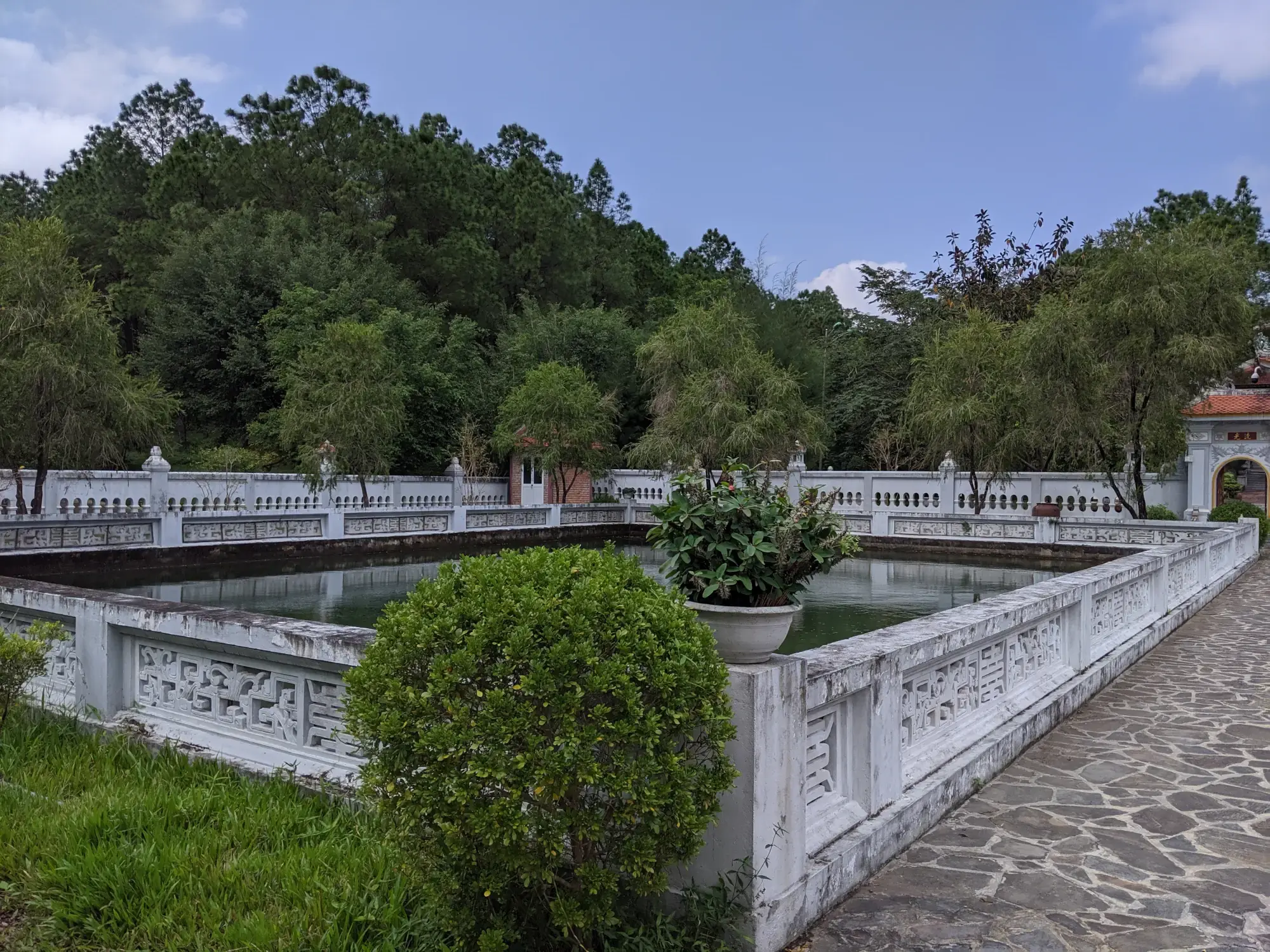 Huyen Tran Cultural Center