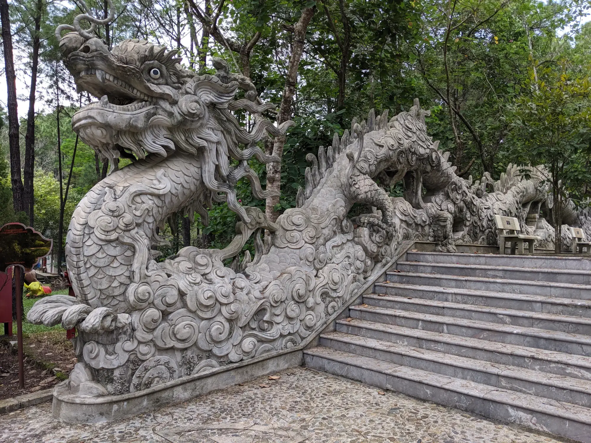 Huyen Tran Cultural Center