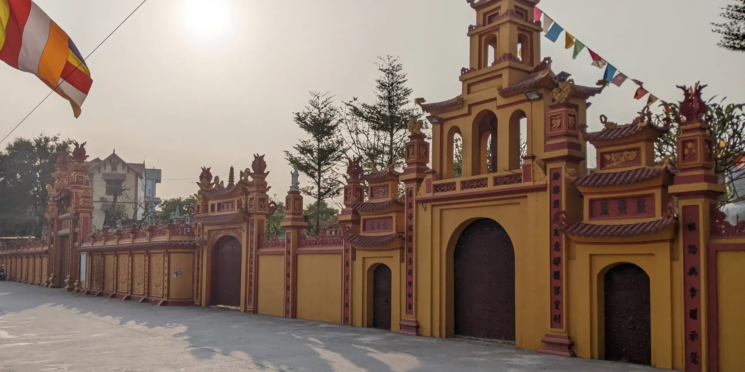 Thắng Nghiêm Temple, Hanoi, Vietnam