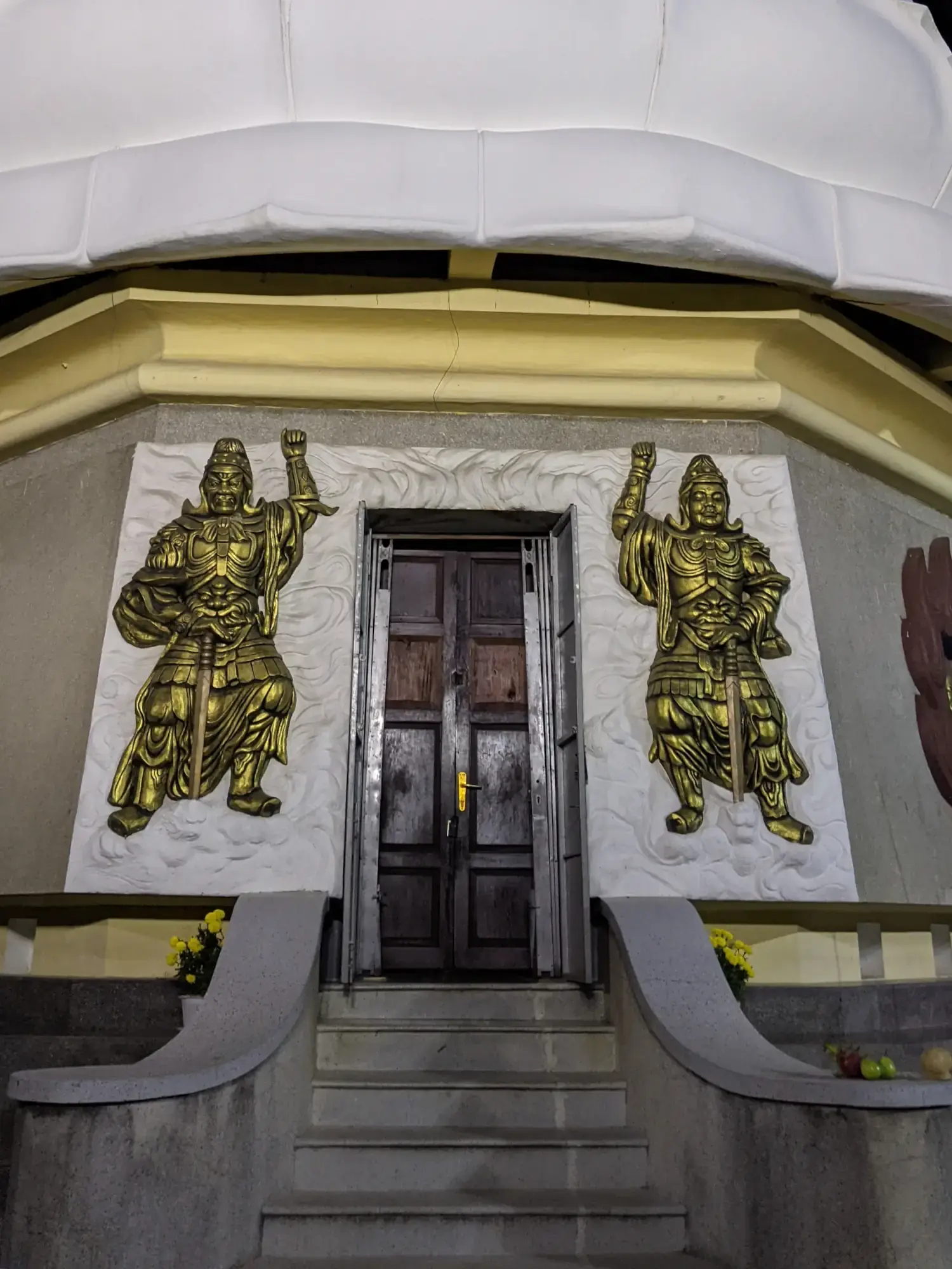 Chua Long Son Temple