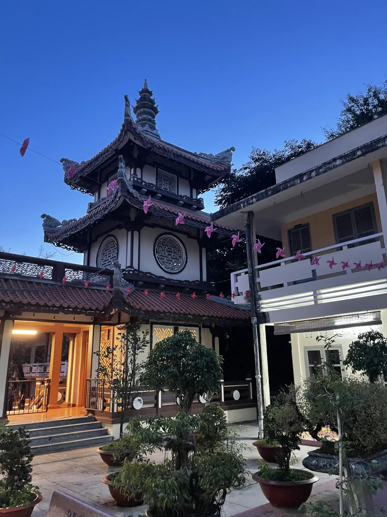 Chua Long Son Temple