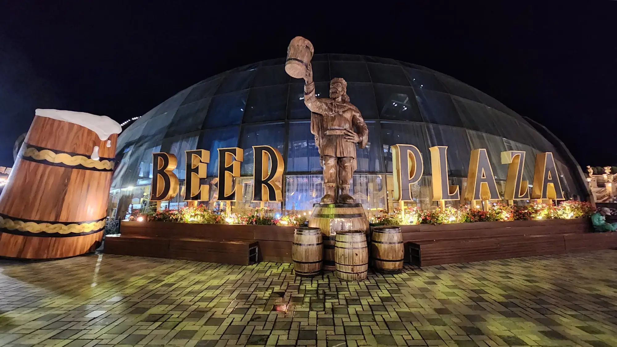 Ba Na Hills Beer Plaza