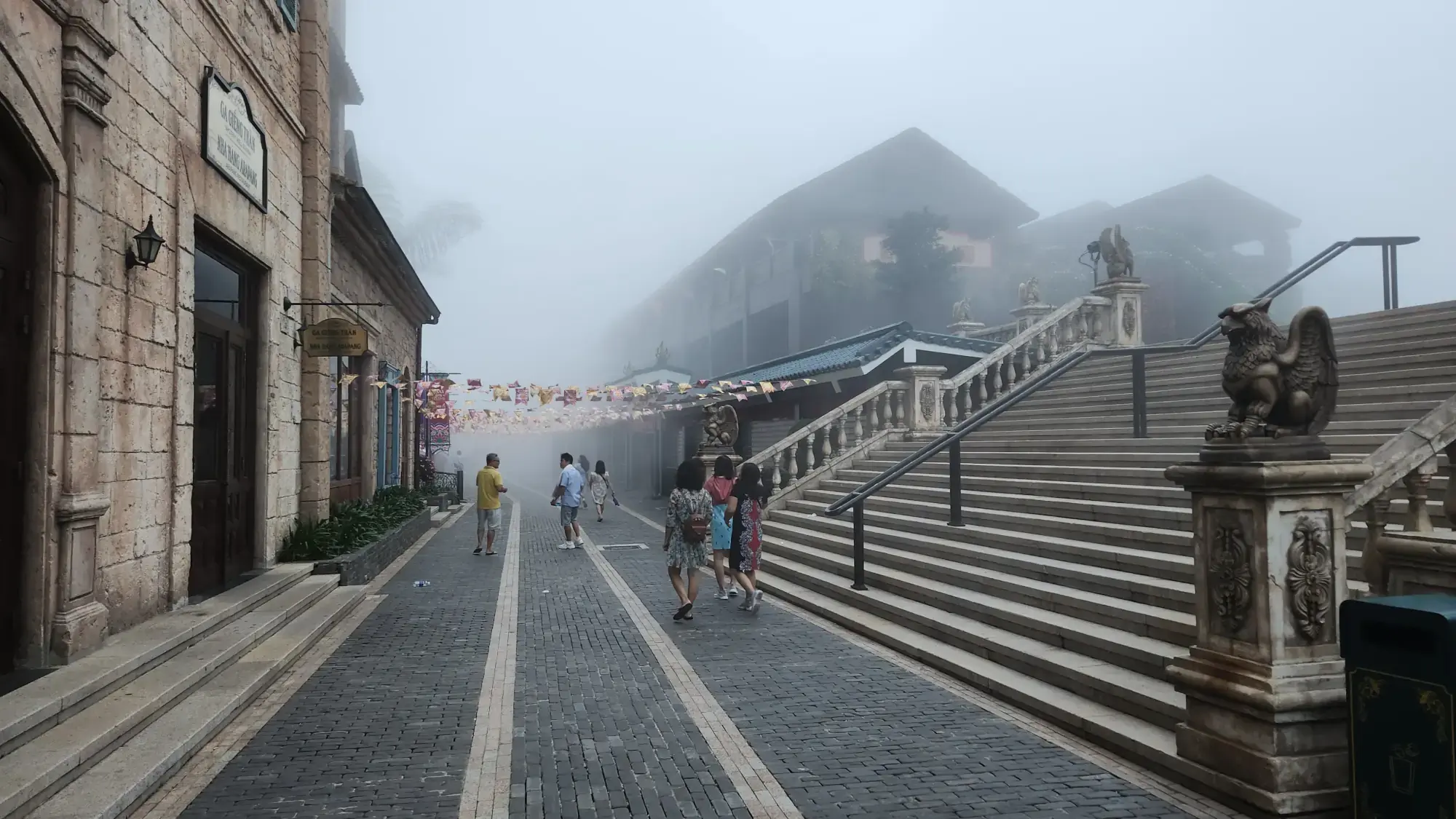 Ba Na Hills Fog