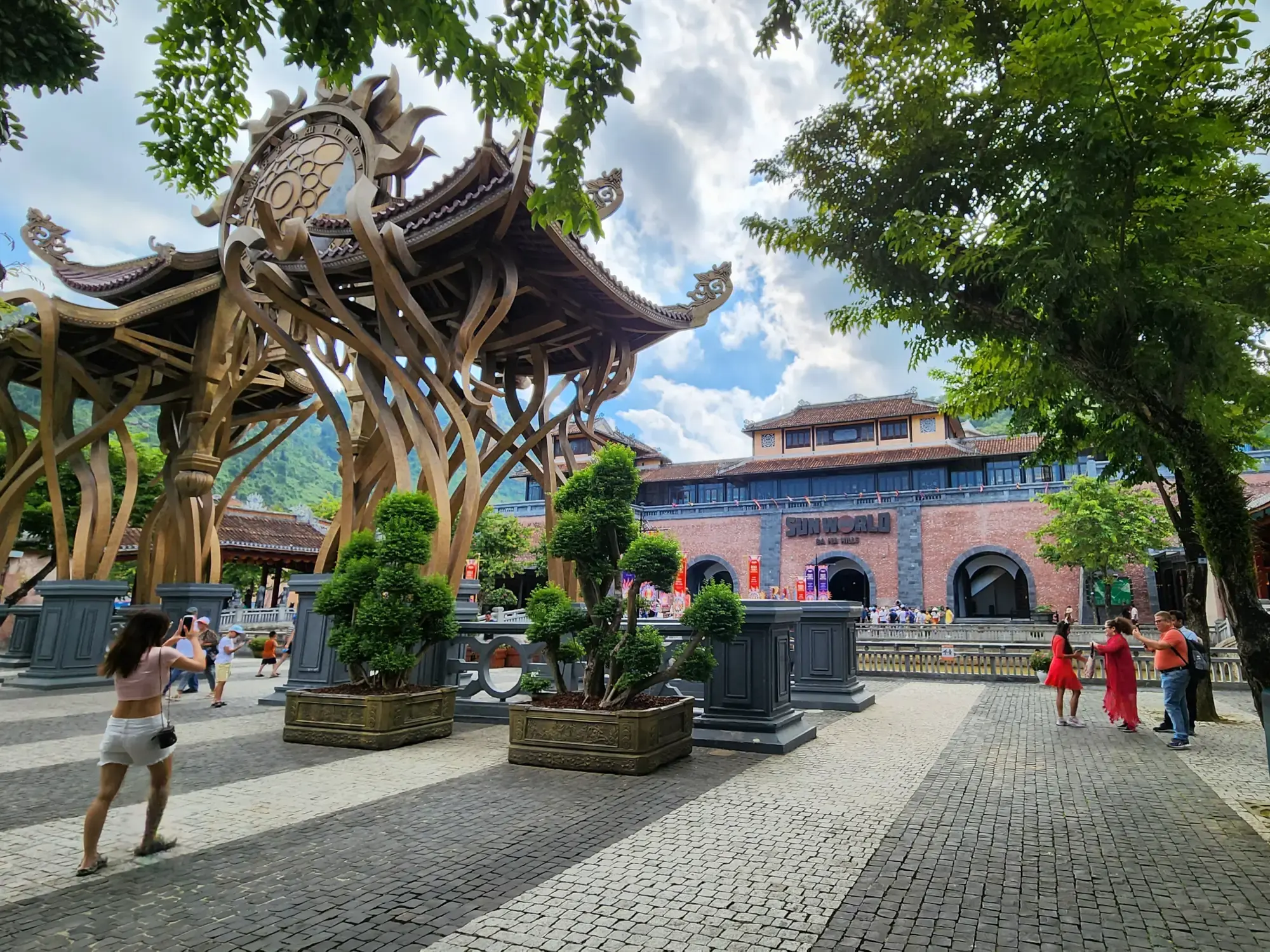 Ba Na Hills Entrance