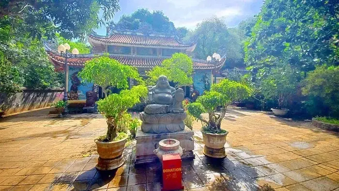 Marble Mountains - Chùa Tam Thai