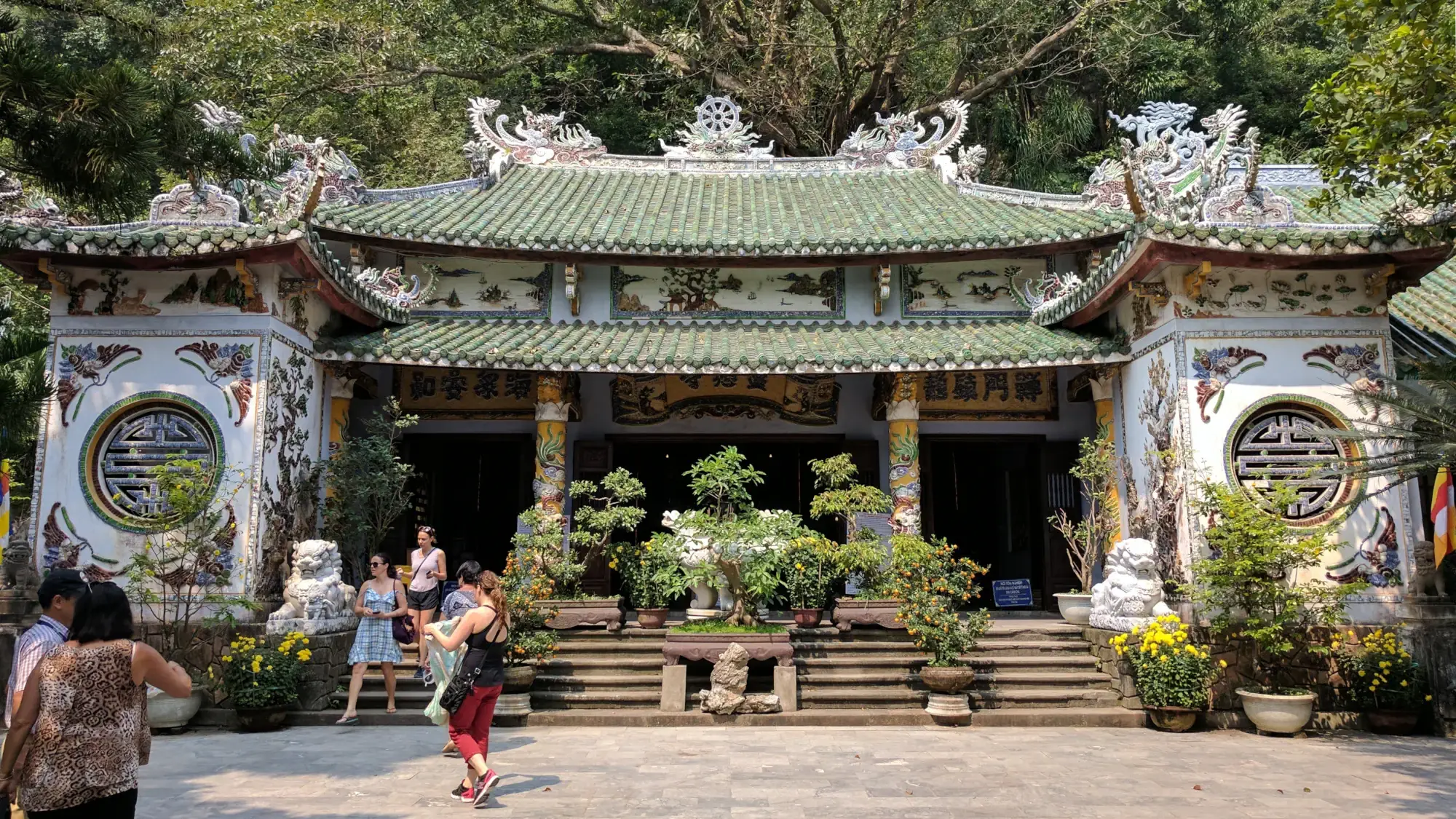 Marble Mountains - Chùa Linh Ứng