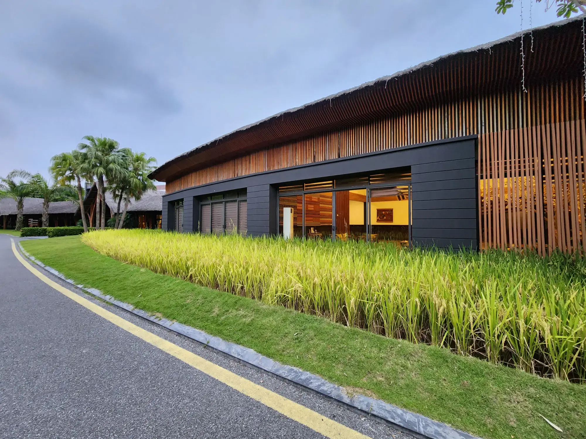 Serena Kim Boi grounds