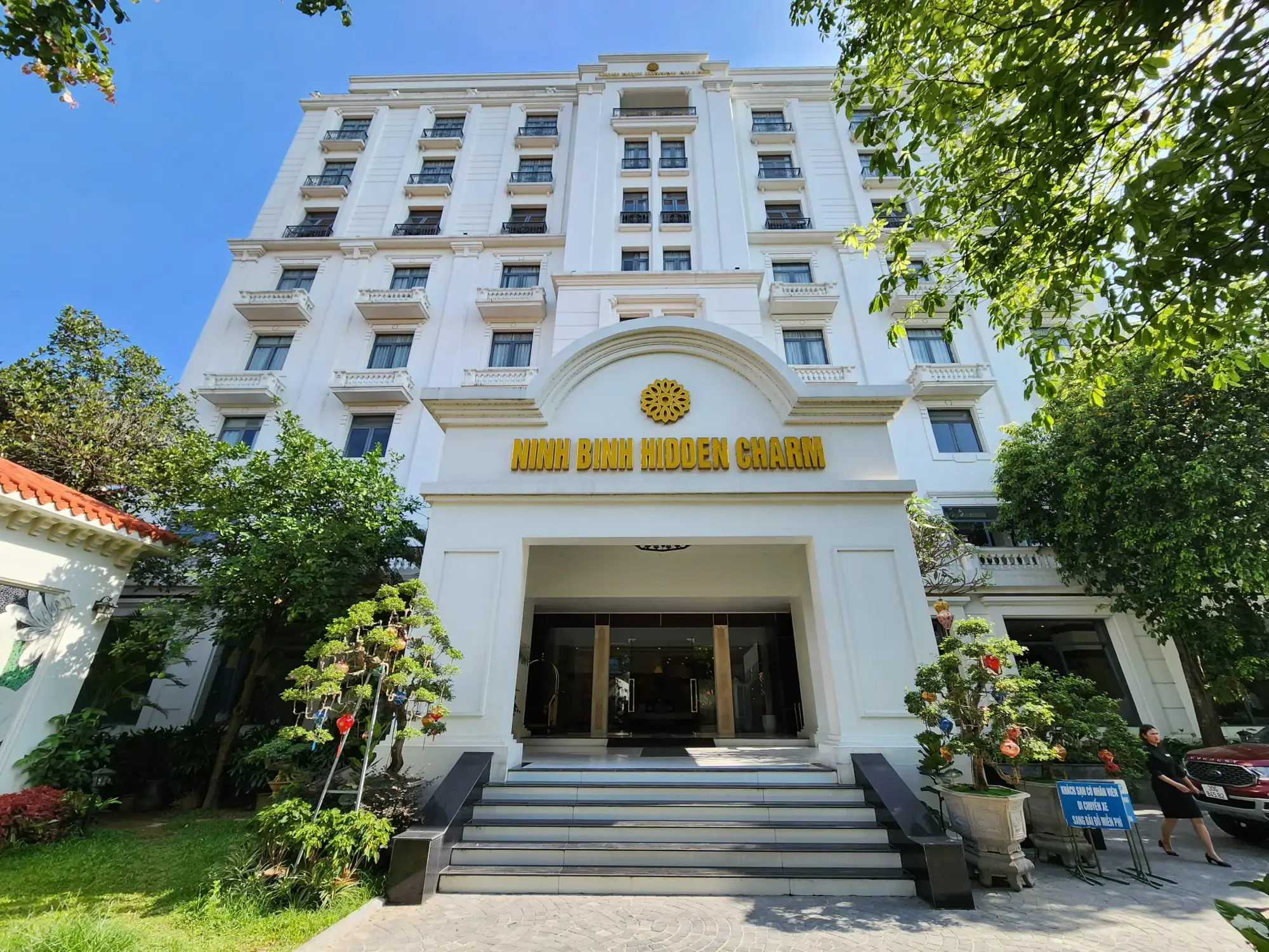 Hidden Charm Hotel & Resort