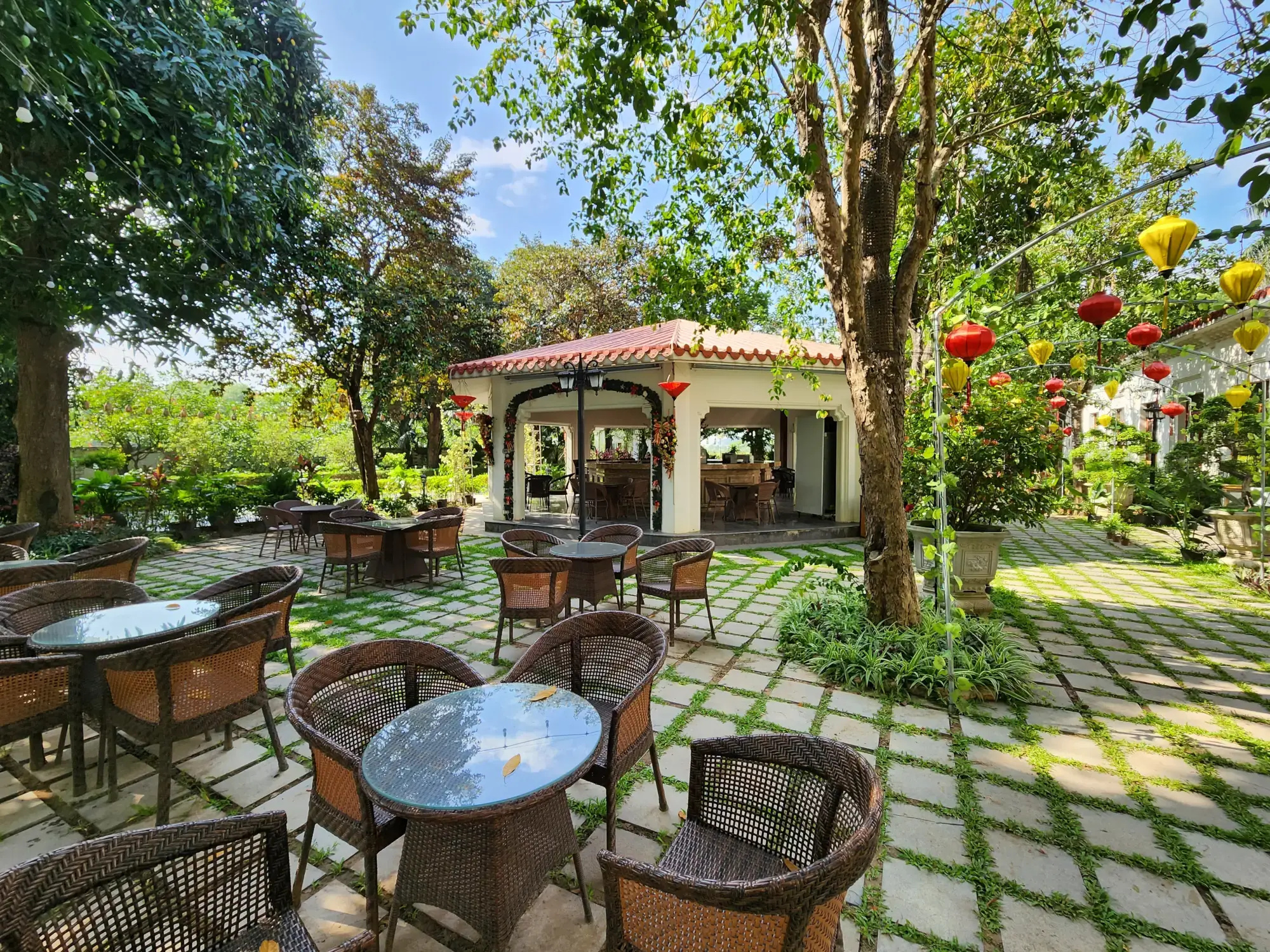 Hidden Charm Hotel & Resort