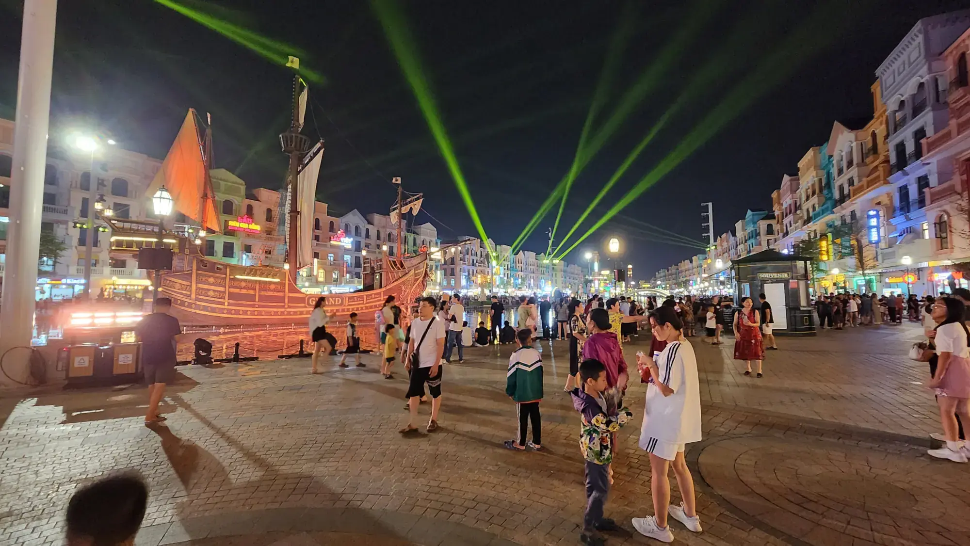 The Canal at Vinhomes Ocean Park 3