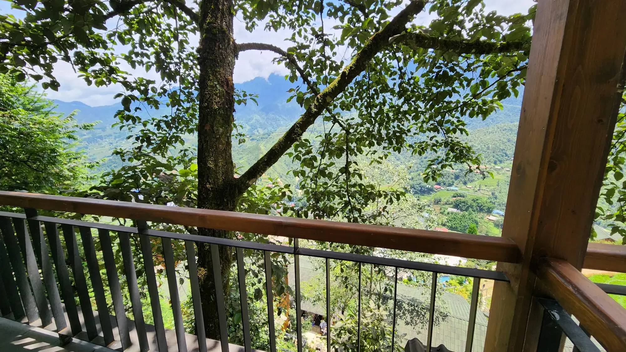 CatCat Hills Cabin Balcony
