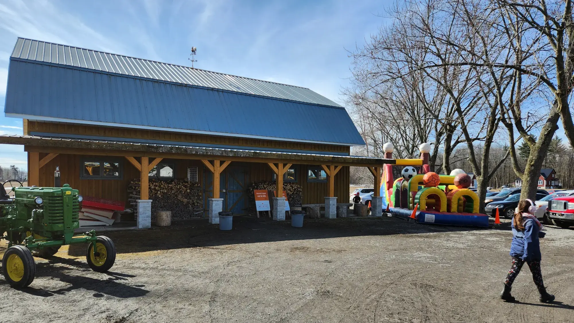 Érablière Meunier's Mini-Farm