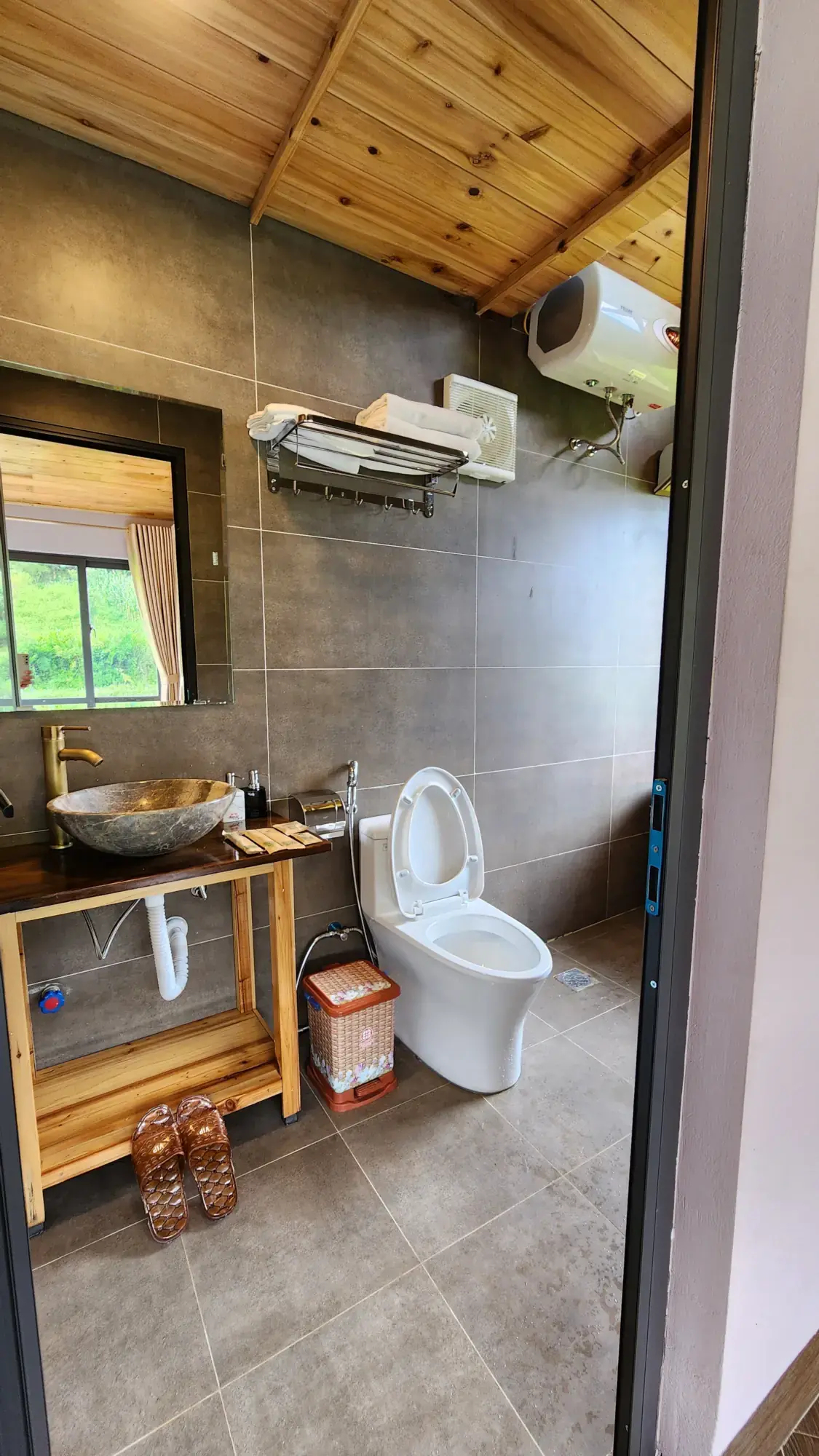 S Plus Bungalow cabin