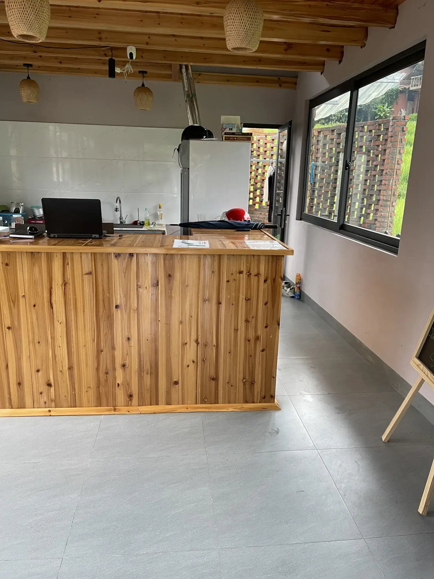 S Plus Bungalow restaurant