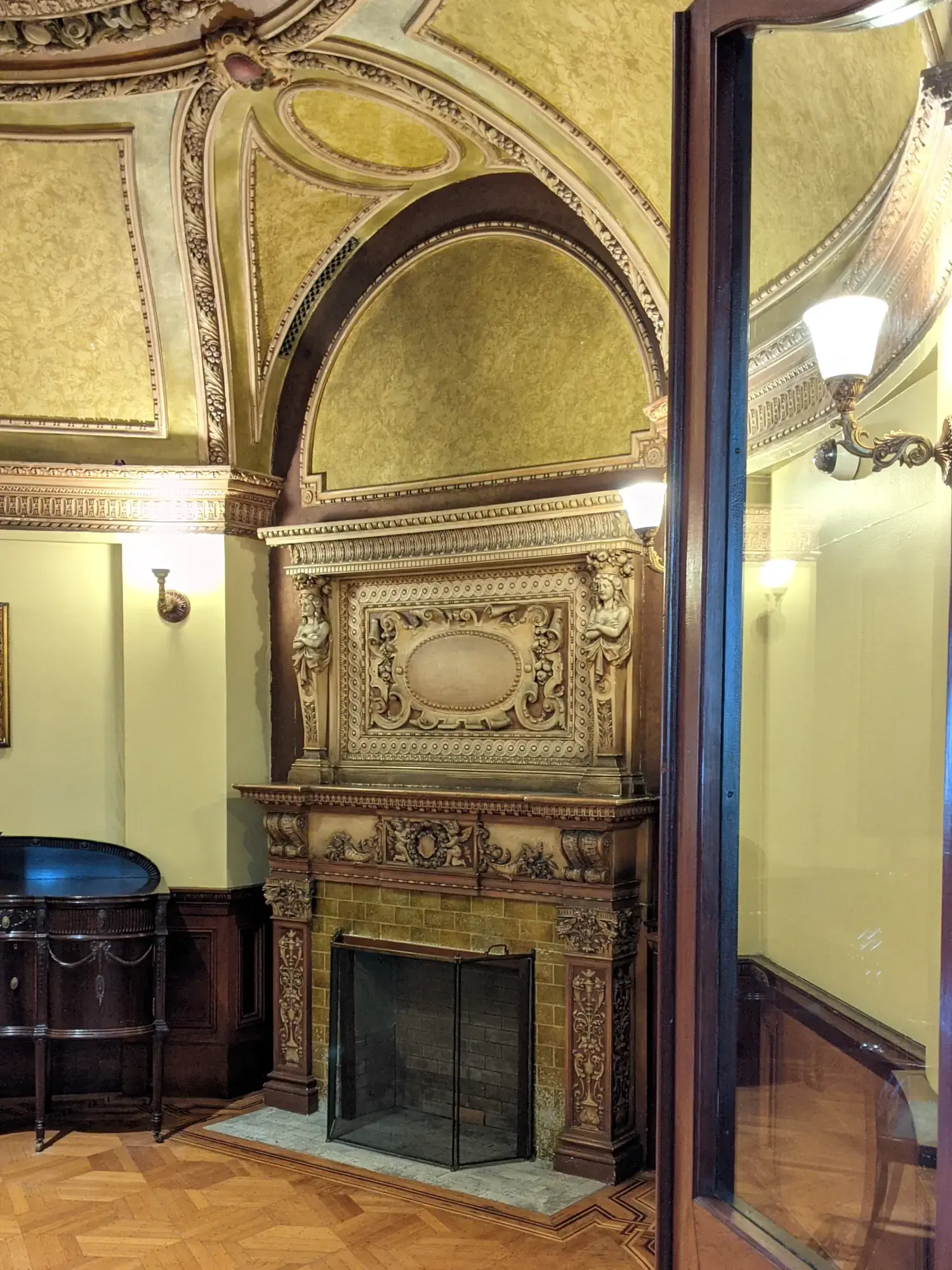 Chateau Dufresne Chateau Dufresne