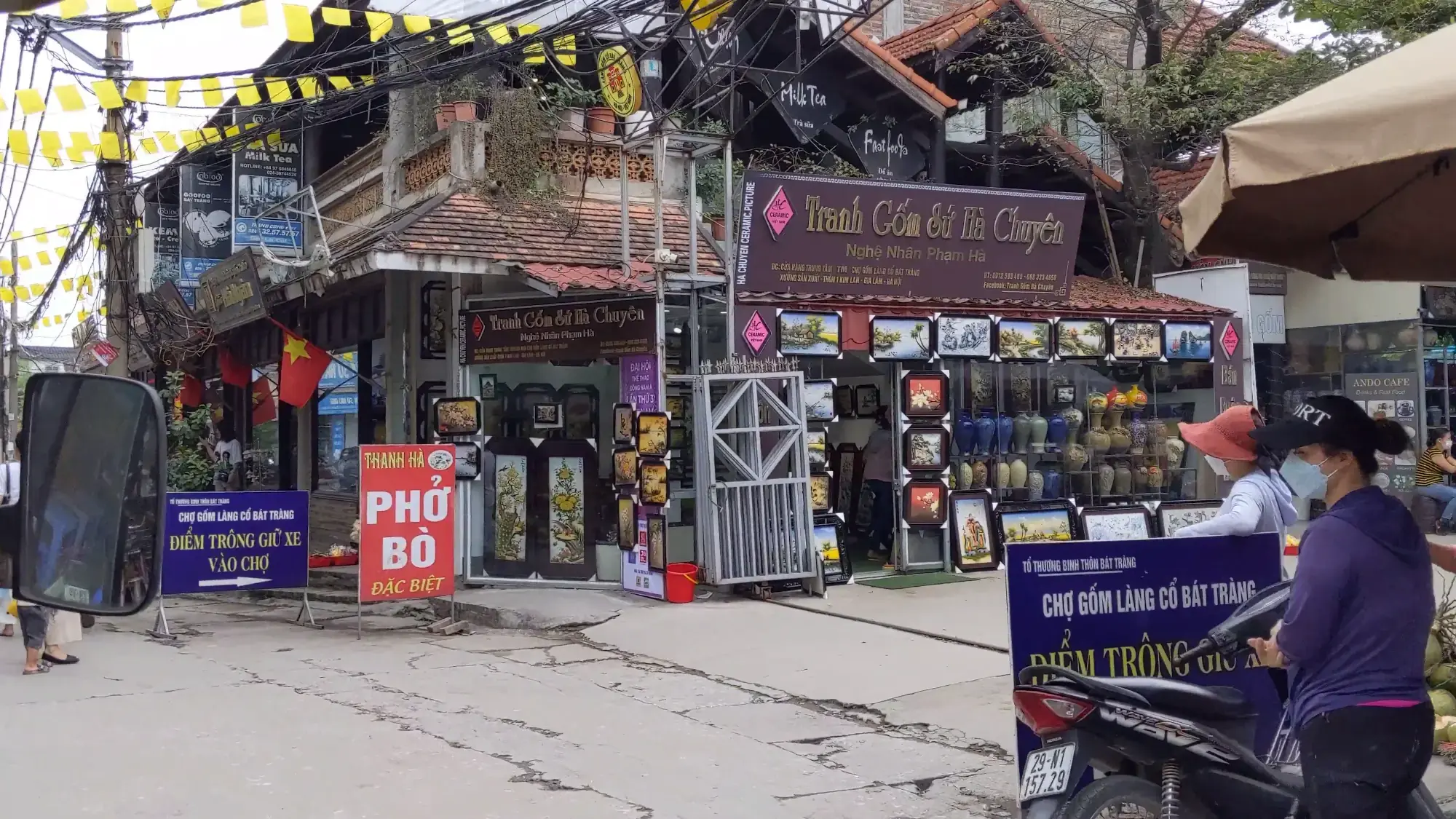 Pottery stores Pottery stores