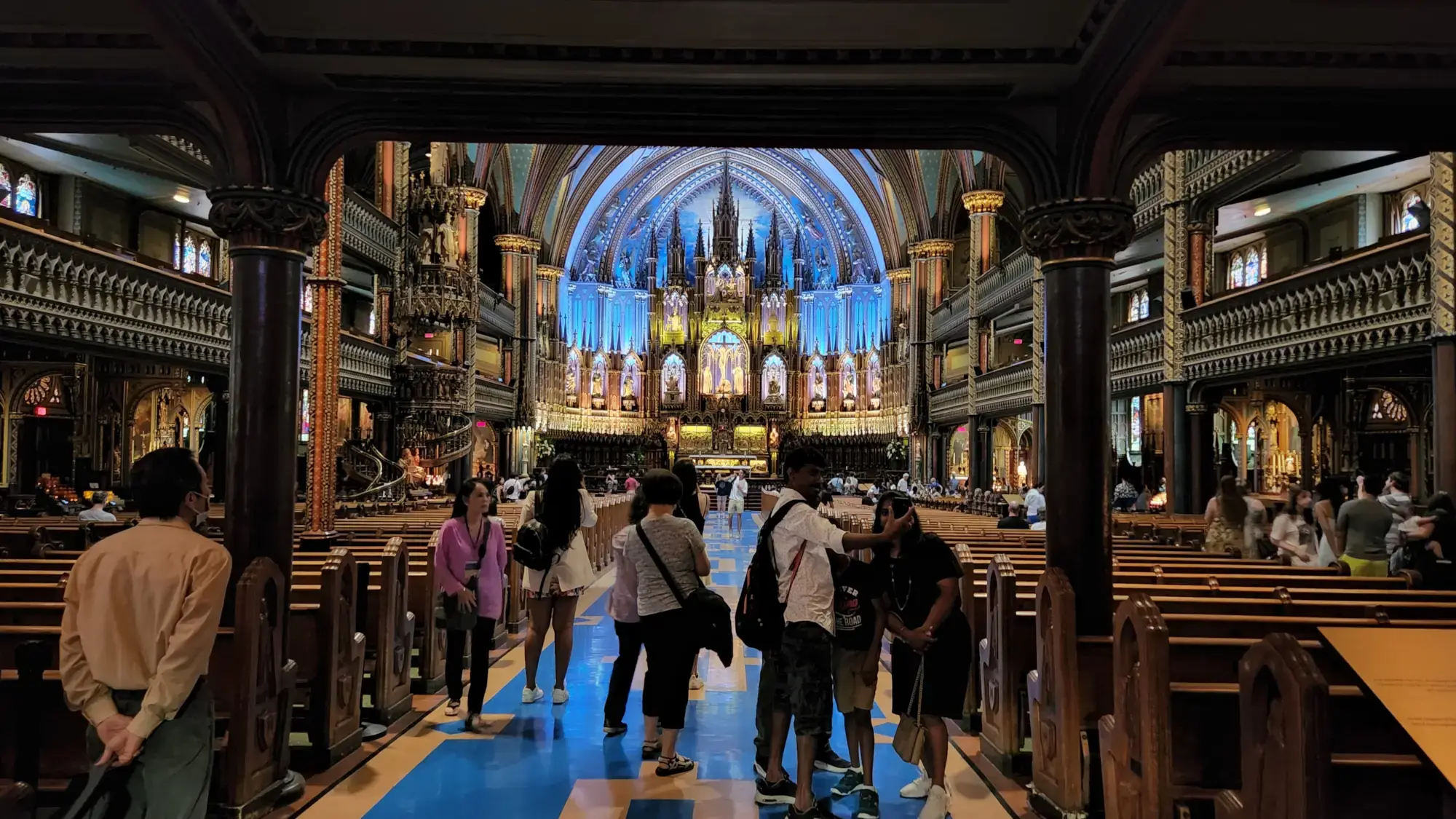 Note-Dame Basilica Interior Note-Dame Basilica Interior