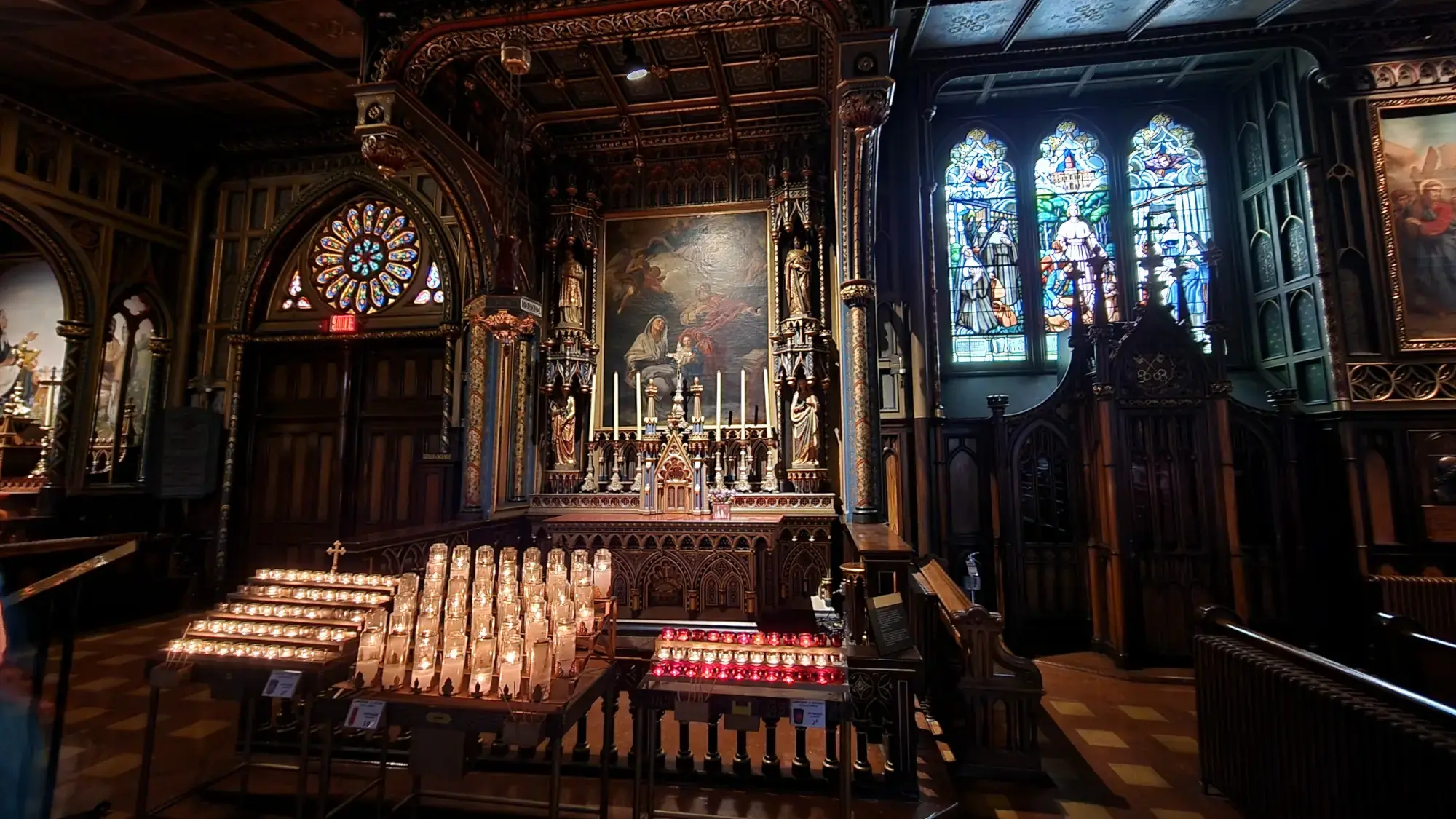 Note-Dame Basilica Interior Note-Dame Basilica Interior