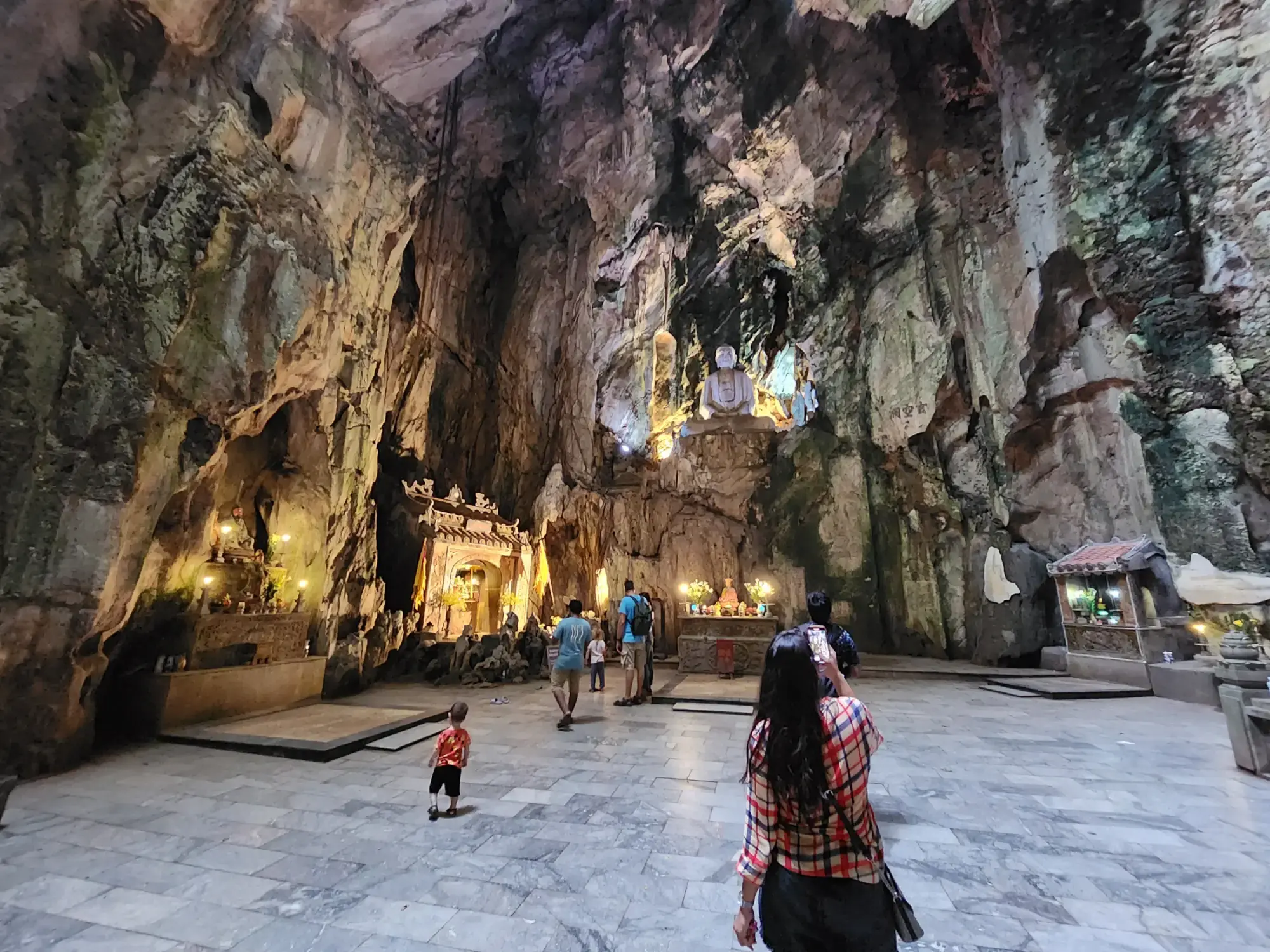 Marble Mountains - Huyền Không cave Marble Mountains - Huyền Không cave