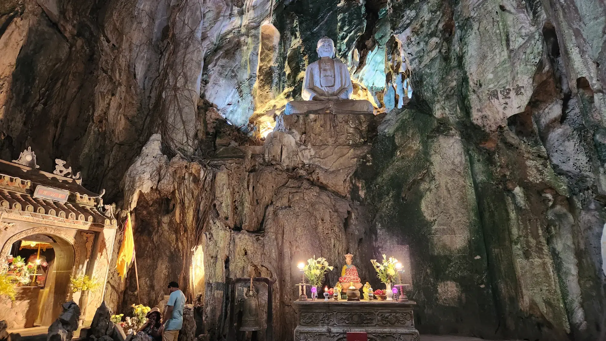 Marble Mountains - Huyền Không cave Marble Mountains - Huyền Không cave