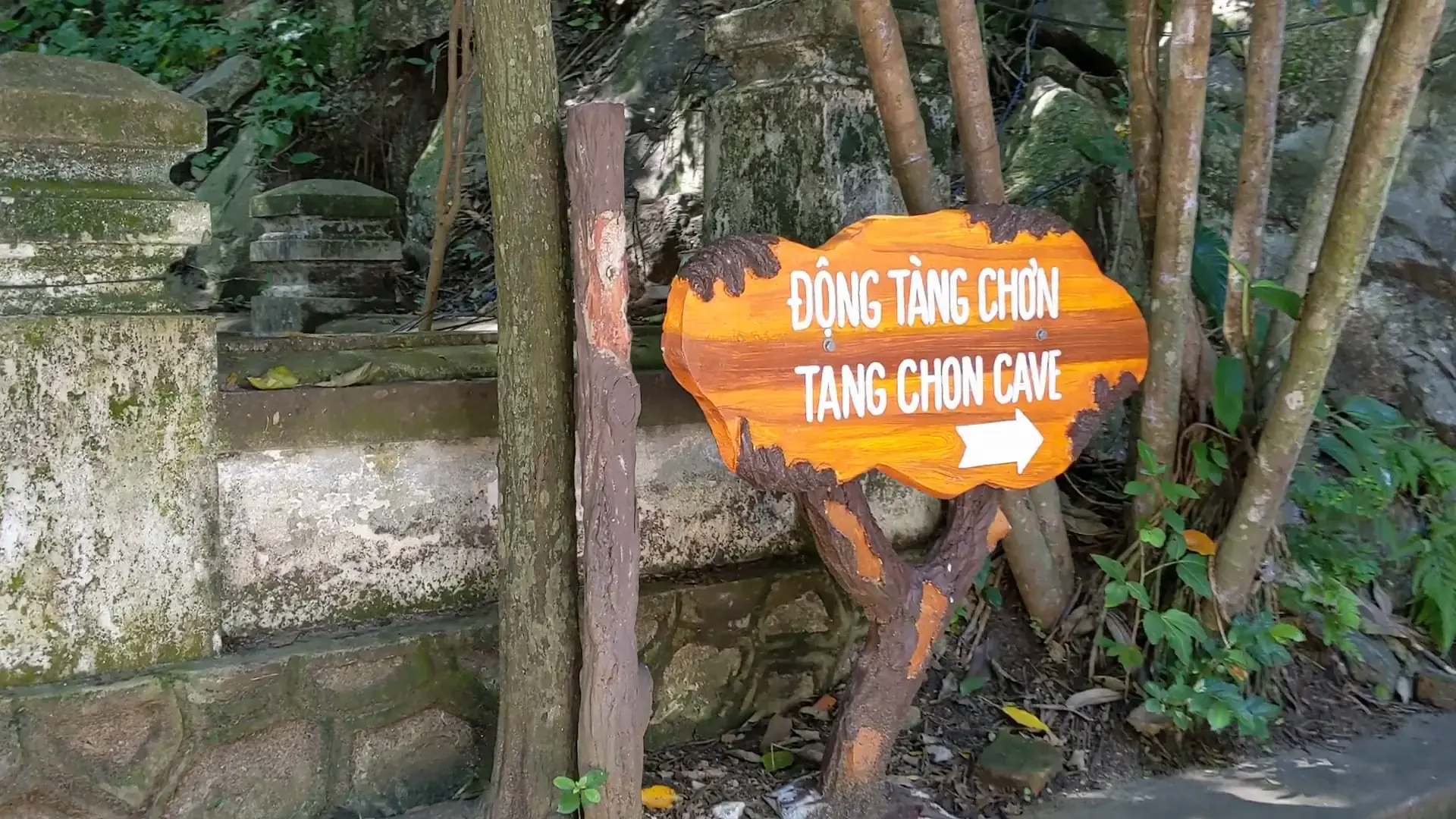 Marble Mountains - Động Tàng Chơn Marble Mountains - Động Tàng Chơn