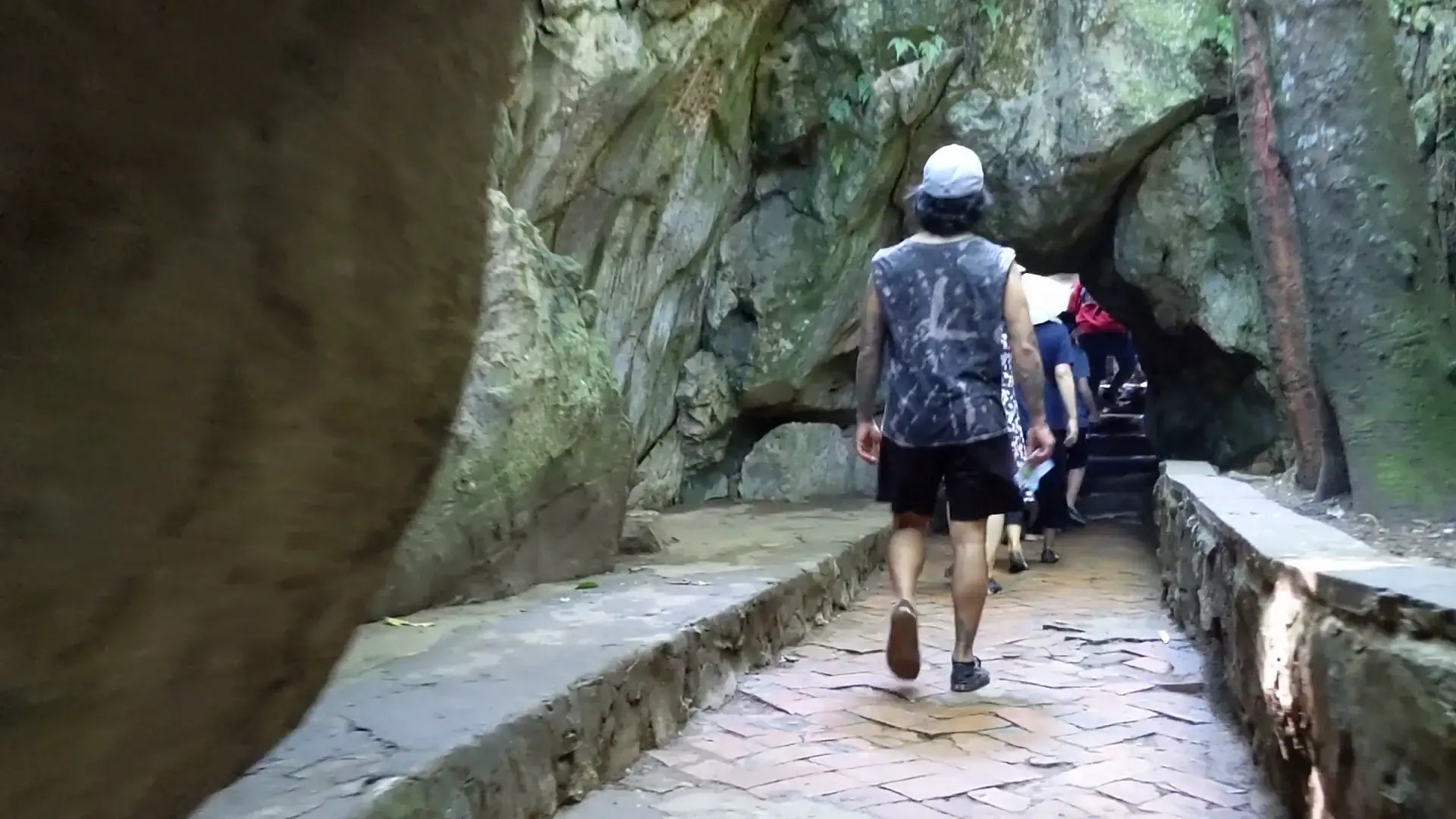 Marble Mountains - Động Tàng Chơn Marble Mountains - Động Tàng Chơn