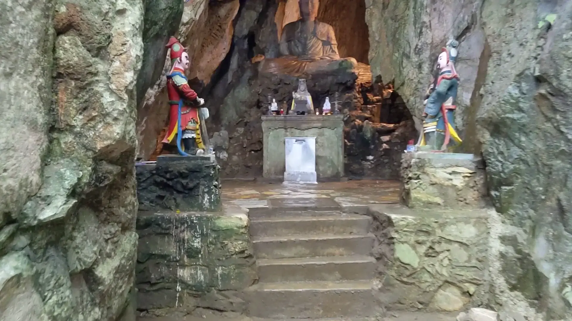 Marble Mountains - Động Tàng Chơn Marble Mountains - Động Tàng Chơn