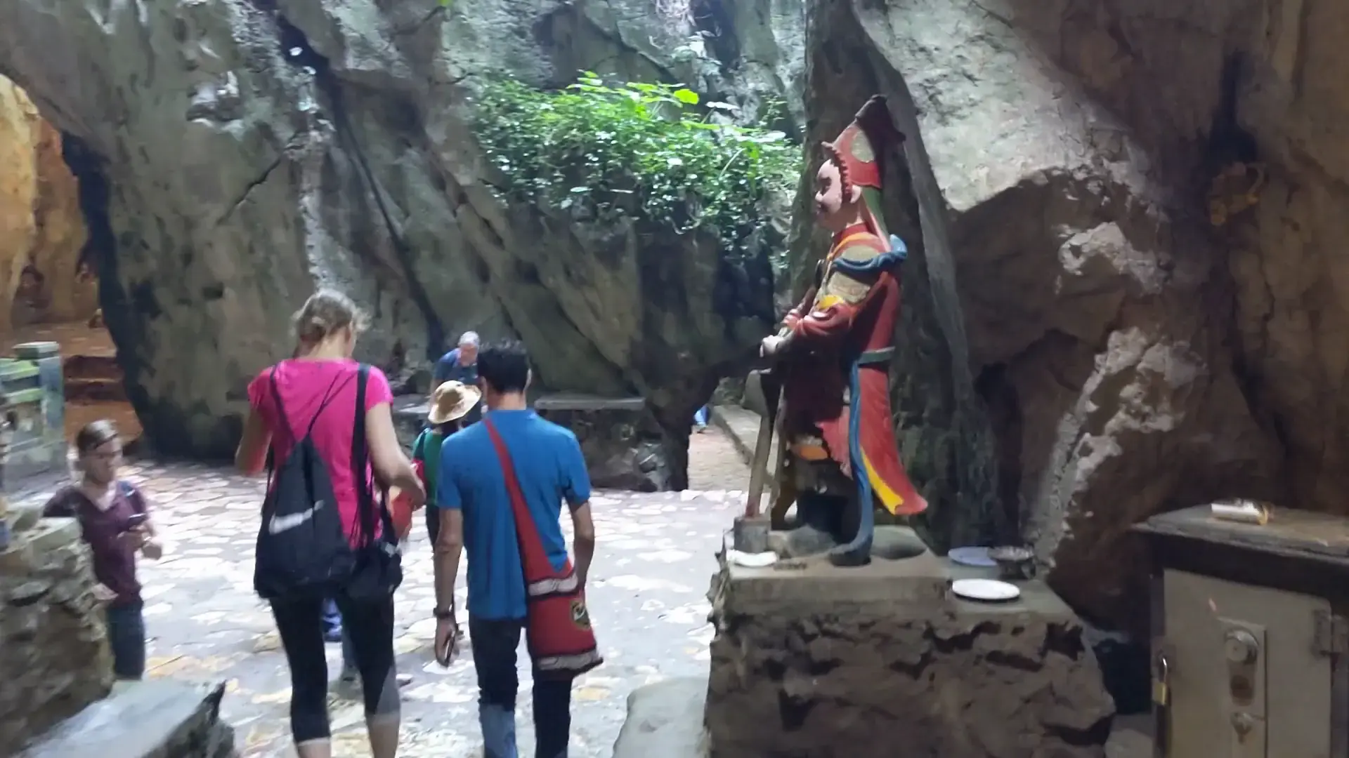 Marble Mountains - Động Tàng Chơn Marble Mountains - Động Tàng Chơn