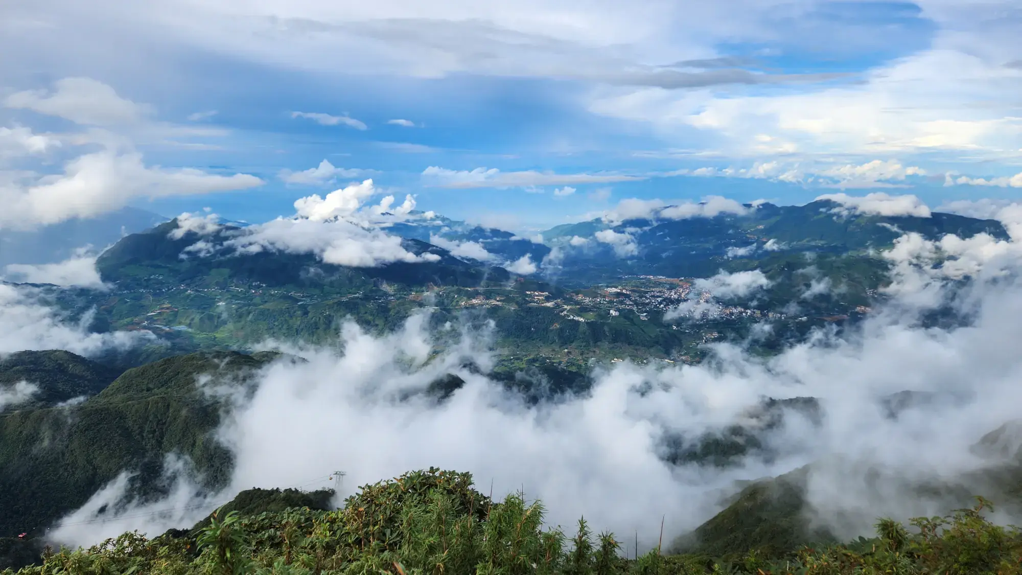 Hiking to the Peak Hiking to the Peak