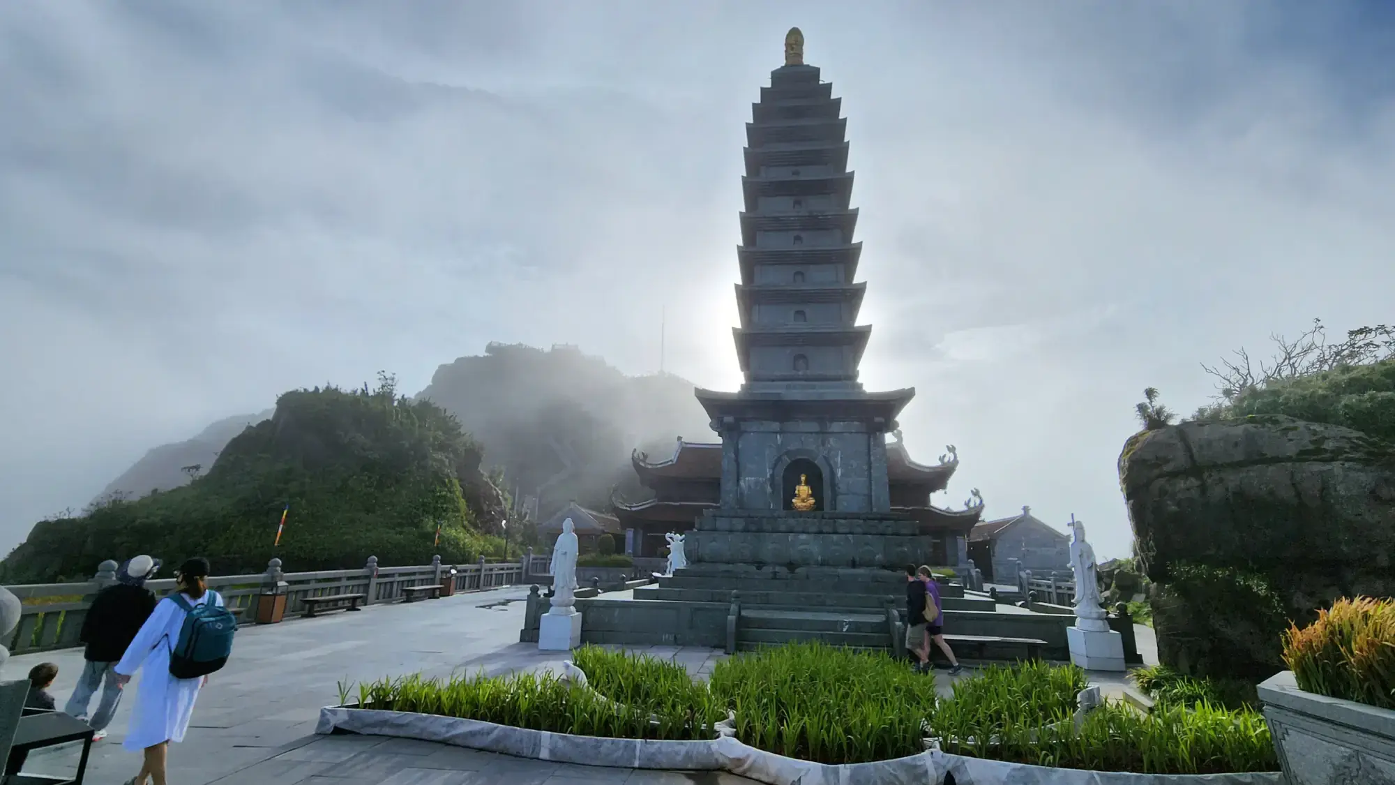 Final platform before the peak Final platform before the peak