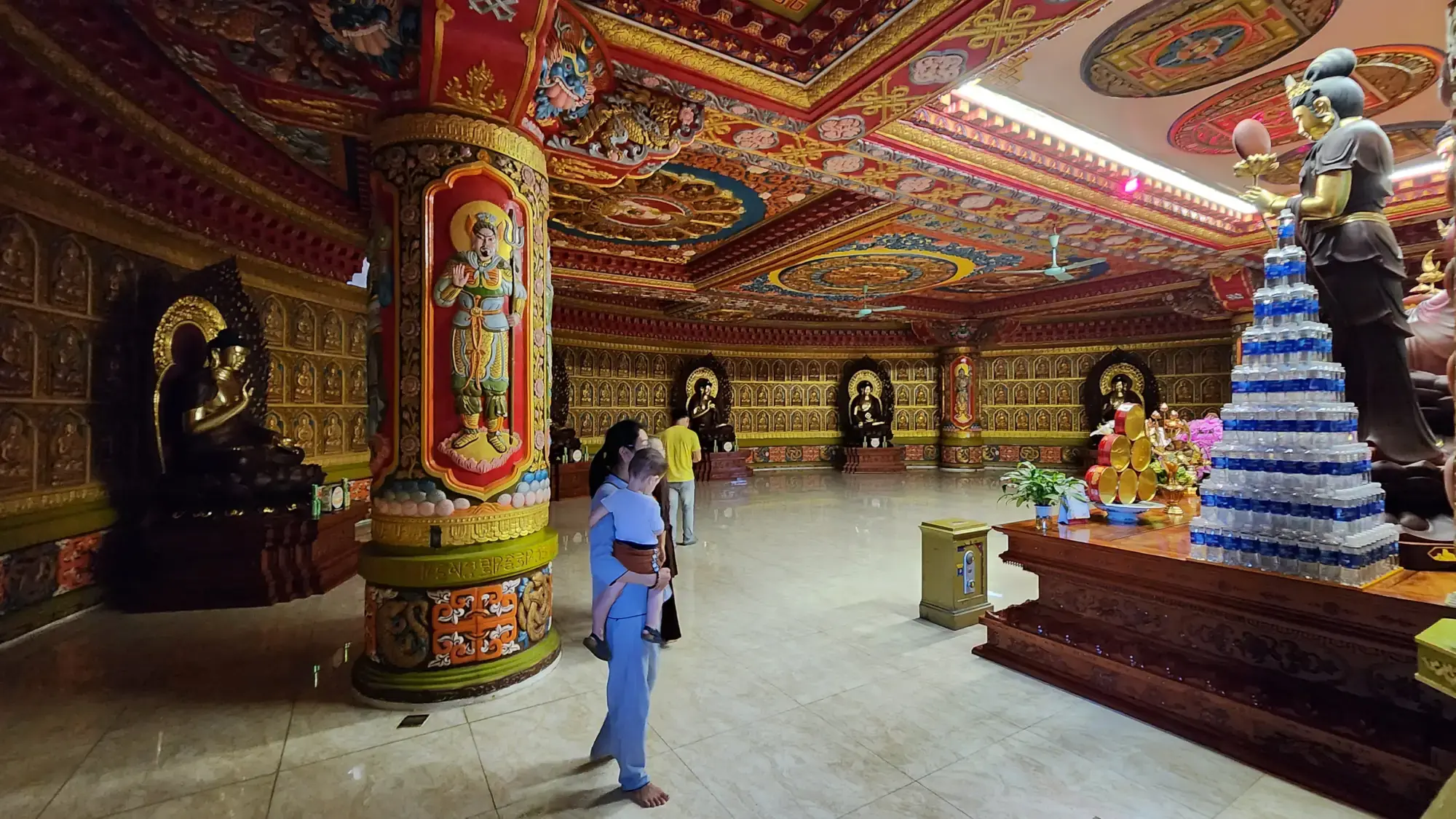 Khai Nguyen Big Buddha - shrine Khai Nguyen Big Buddha - shrine