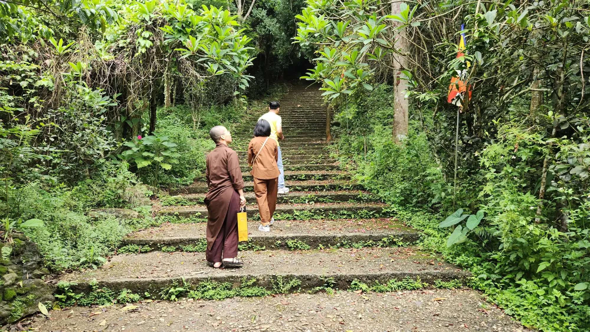 Tan Vien Pagoda - temple on the hill Tan Vien Pagoda - temple on the hill